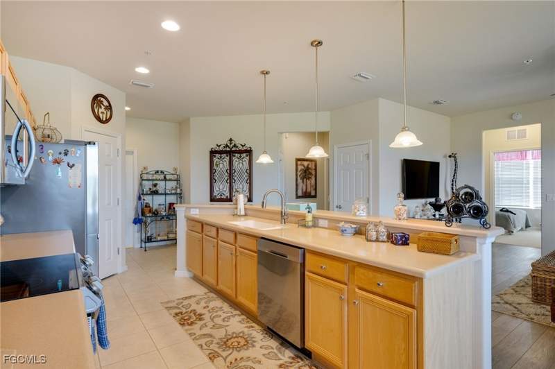 3 bedroom Condominium at 11751 Pasetto Ln 303, Royal Pointe, Fort Myers — photo 2