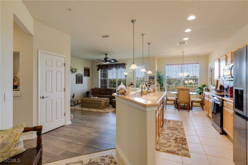 3 bedroom Condominium at 11751 Pasetto Ln 303, Royal Pointe, Fort Myers — photo 4