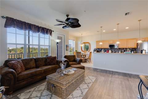 11751 Pasetto Ln 303, Fort Myers FL - photo 8 of 22