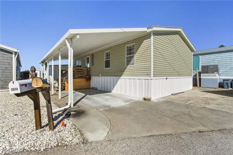 2 bedroom ManufacturedHome at 3904 Dewberry Ln, Cherry Estates, St James City — photo 4