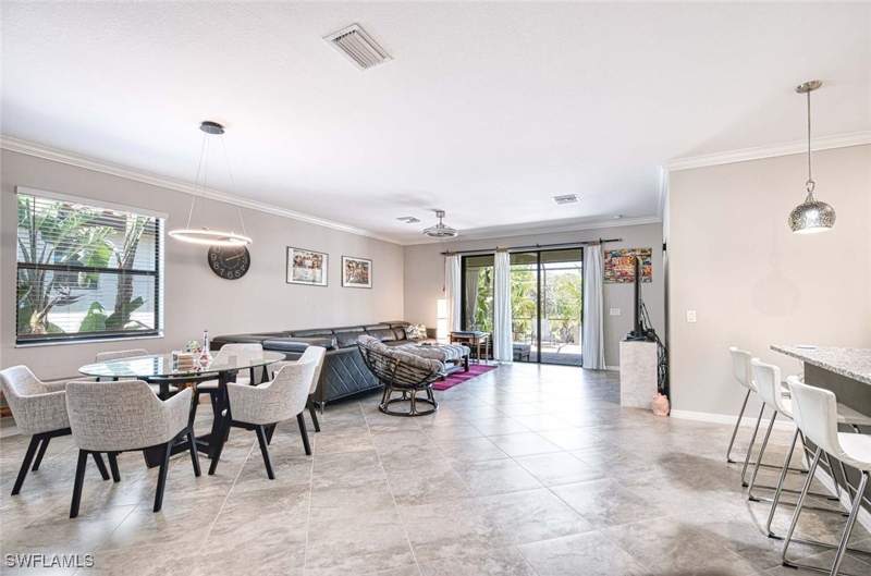4 bedroom SingleFamilyResidence at 1608 Vizcaya Ln, Artesia, Naples — photo 2