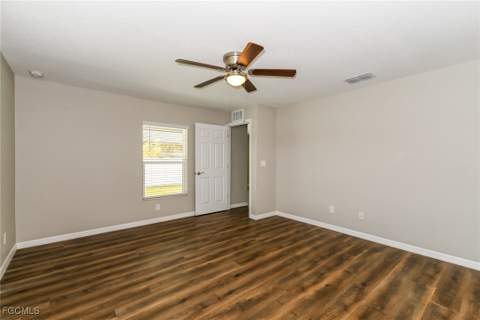 509 SW 7th Pl, Cape Coral FL - photo 9 of 15