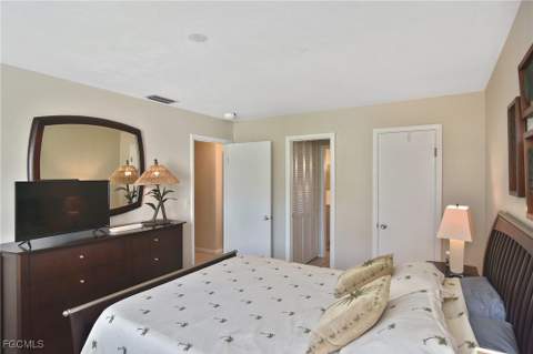 1411 Tropic Ter, North Fort Myers FL - photo 13 of 34