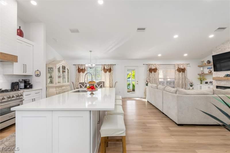 4 bedroom SingleFamilyResidence at 2306 NE 34th St, Cape Coral, Cape Coral — photo 3