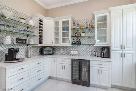 3123 Aviamar Cir 201, Naples FL - photo 9 of 22