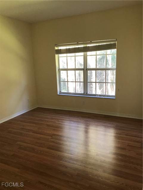 8407 Bernwood Cove Loop 510, Fort Myers FL - photo 6 of 8