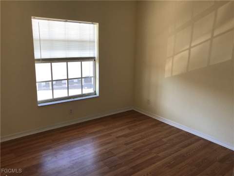 8407 Bernwood Cove Loop 510, Fort Myers FL - photo 7 of 8
