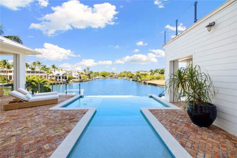 481 21st Ave S, Naples FL - photo 18 of 50
