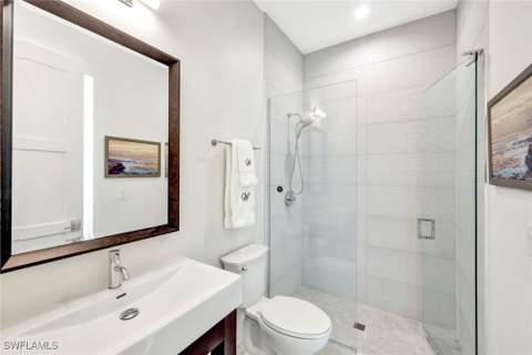 680 Wedge Dr, Naples FL - photo 17 of 30