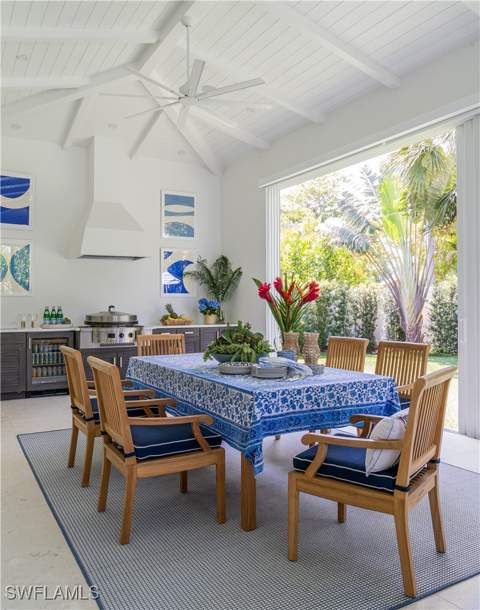 680 Wedge Dr, Naples FL - photo 6 of 30