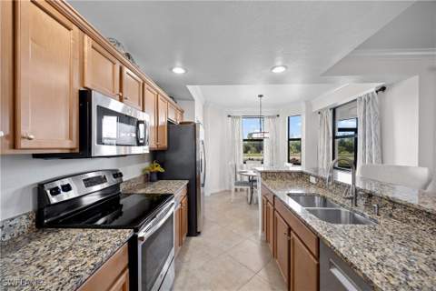 9820 Giaveno Cir 1417, Naples FL - photo 10 of 34