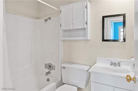 457 Tallwood St 108, Marco Island FL - photo 11 of 17