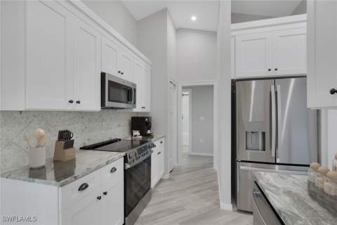 3085 Connecticut Ave, Naples FL - photo 8 of 19