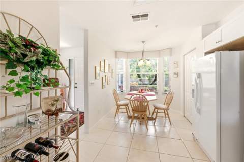 8575 Naples Heritage Dr 116, Naples FL - photo 15 of 48