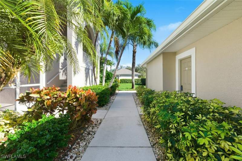 2 bedroom Condominium at 8575 Naples Heritage Dr 116, Veranda At Prestwick, Naples — photo 4