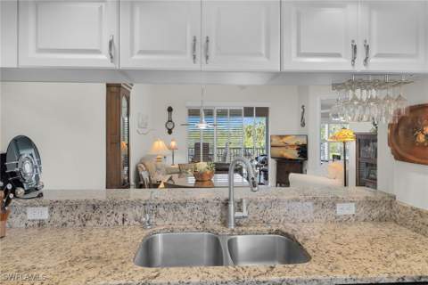 278 Newport Dr 206, Naples FL - photo 11 of 44