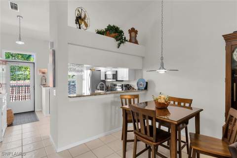 278 Newport Dr 206, Naples FL - photo 12 of 44