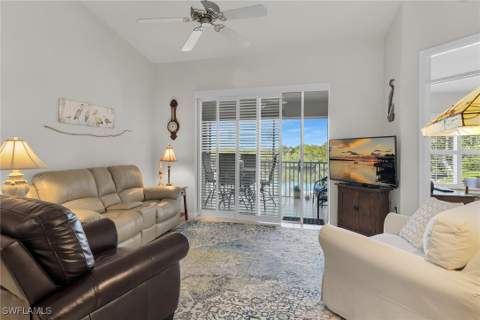 278 Newport Dr 206, Naples FL - photo 14 of 44