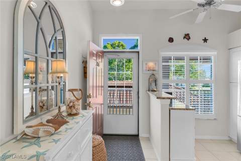 278 Newport Dr 206, Naples FL - photo 6 of 44