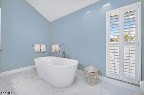 280 Southwinds Dr, Sanibel FL - photo 21 of 48