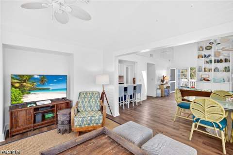 280 Southwinds Dr, Sanibel FL - photo 8 of 48