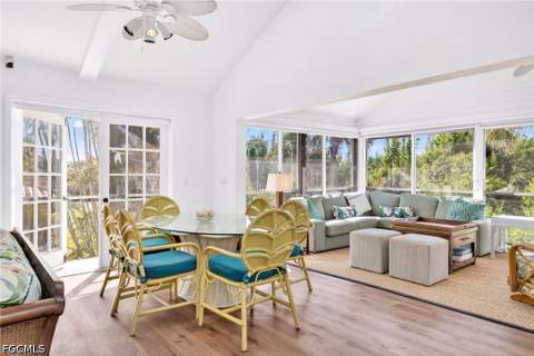 280 Southwinds Dr, Sanibel FL - photo 9 of 48