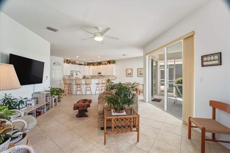 4 bedroom SingleFamilyResidence at 9346 Spanish Moss Way, Marbella At Spanish Wells, Bonita Springs — photo 5