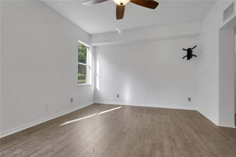 11837 Bayport Ln 703, Fort Myers FL - photo 19 of 33