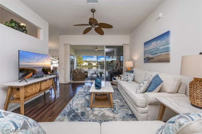2 bedroom Condominium at 866 Carrick Bend Cir 201, Barbados, Naples — photo 2