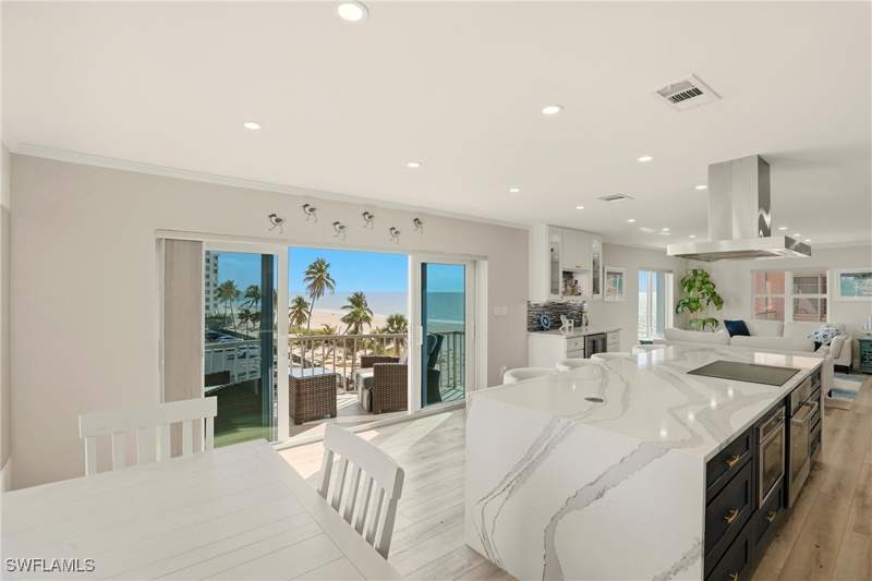 2 bedroom Condominium at 26236 Hickory Blvd 13, Hickory Shores, Bonita Springs — photo 4