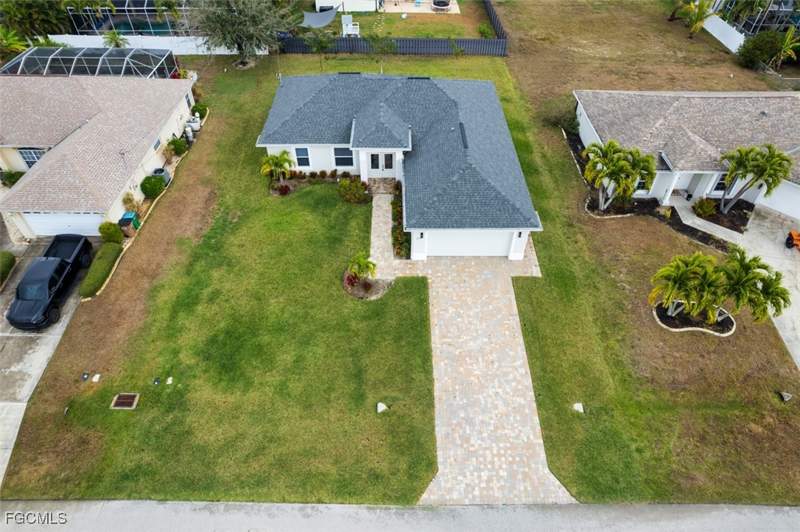 3 bedroom SingleFamilyResidence at 1633 SW 43rd St, Cape Coral, Cape Coral — photo 3