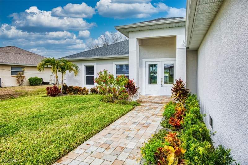3 bedroom SingleFamilyResidence at 1633 SW 43rd St, Cape Coral, Cape Coral — photo 5