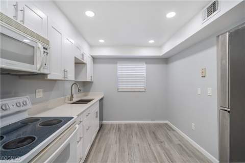 1490 Memoli Ln 2, Fort Myers FL - photo 8 of 32