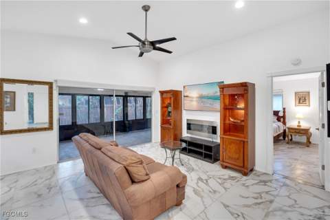 6511 Royal Woods Dr, Fort Myers FL - photo 12 of 41