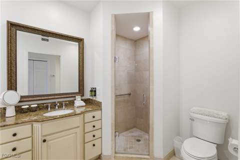 221 9th St S 405, Naples FL - photo 11 of 27