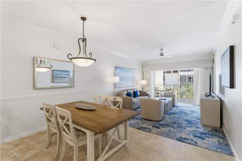 221 9th St S 207, Naples FL - photo 14 of 39