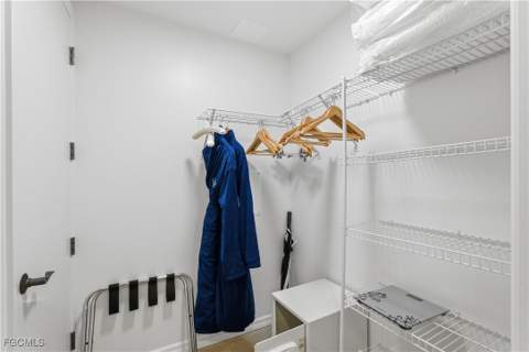 221 9th St S 207, Naples FL - photo 24 of 39