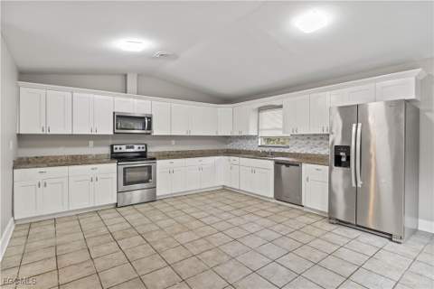 5675 Sandal Ln, Bokeelia FL - photo 18 of 43