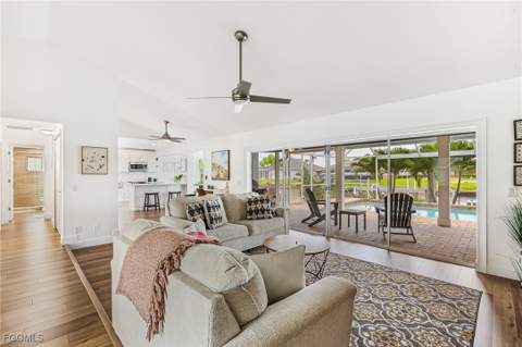 4416 SW 5th Ave, Cape Coral FL - photo 7 of 33