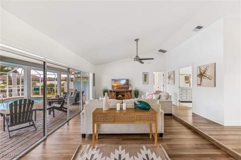 4416 SW 5th Ave, Cape Coral FL - photo 8 of 33