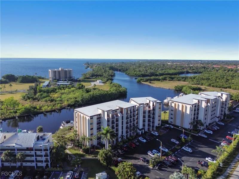 2 bedroom Condominium at 3458 Hancock Bridge Pkwy 141, Parkway Condo, North Fort Myers — photo 2