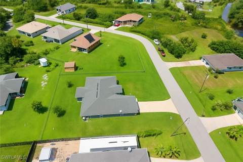 1909 Richland Ave, Lehigh Acres FL - photo 10 of 32