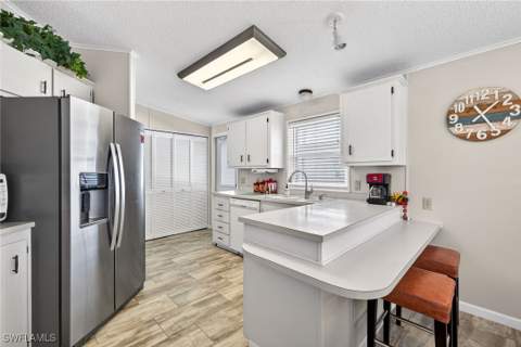212 Oceans Blvd 212, Naples FL - photo 11 of 30