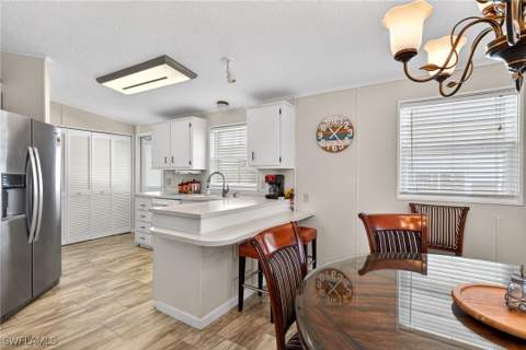 212 Oceans Blvd 212, Naples FL - photo 9 of 30