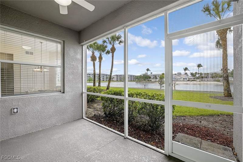 2 bedroom Condominium at 16625 Lake Circle Dr 518, Heritage Pointe, Fort Myers — photo 4