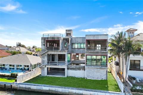 415 Seabee Ave, Naples FL - photo 10 of 31