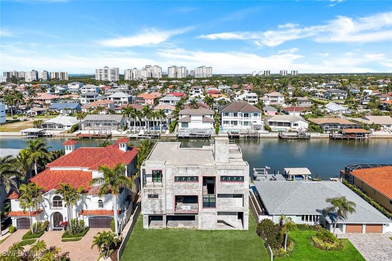 5 bedroom SingleFamilyResidence at 415 Seabee Ave, Conners, Naples — photo 4