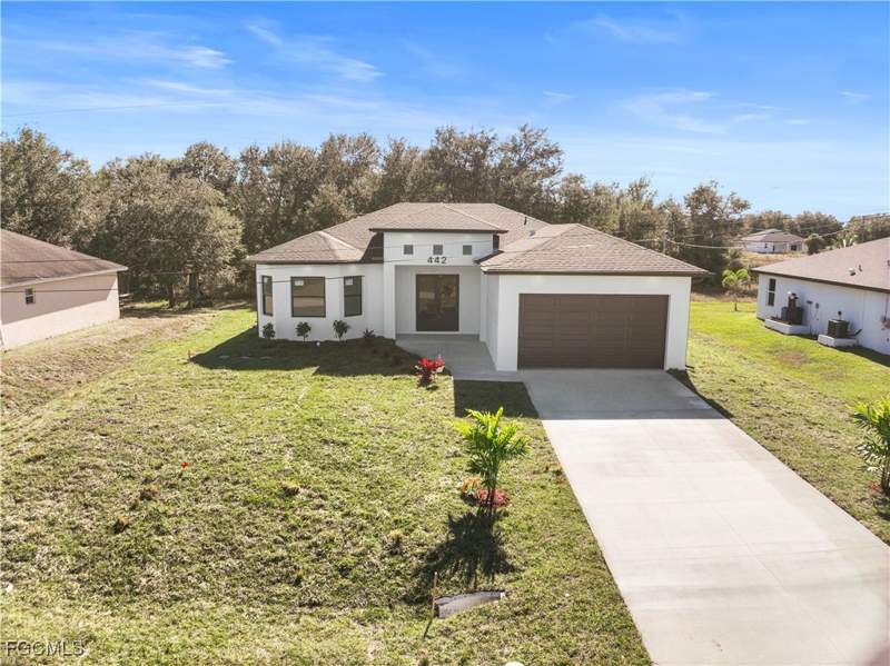 4 bedroom SingleFamilyResidence at 442 Poplar St, Lehigh Acres, Lehigh Acres — photo 2