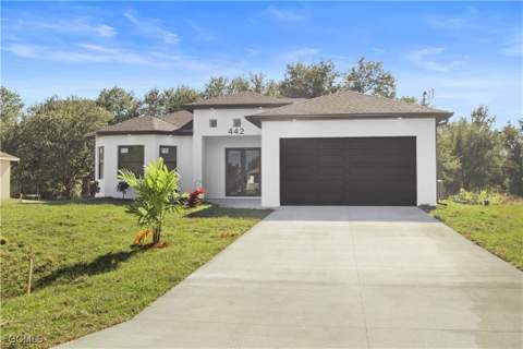 442 Poplar St, Lehigh Acres FL - photo 7 of 28