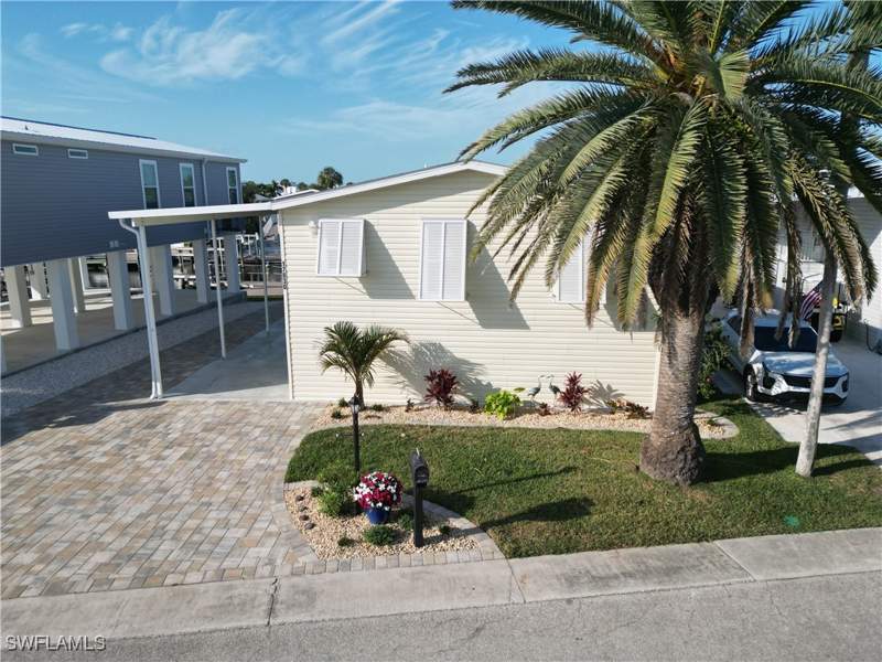 2 bedroom ManufacturedHome at 17830 Peppard Dr, Bayside Estates, Fort Myers Beach — photo 3